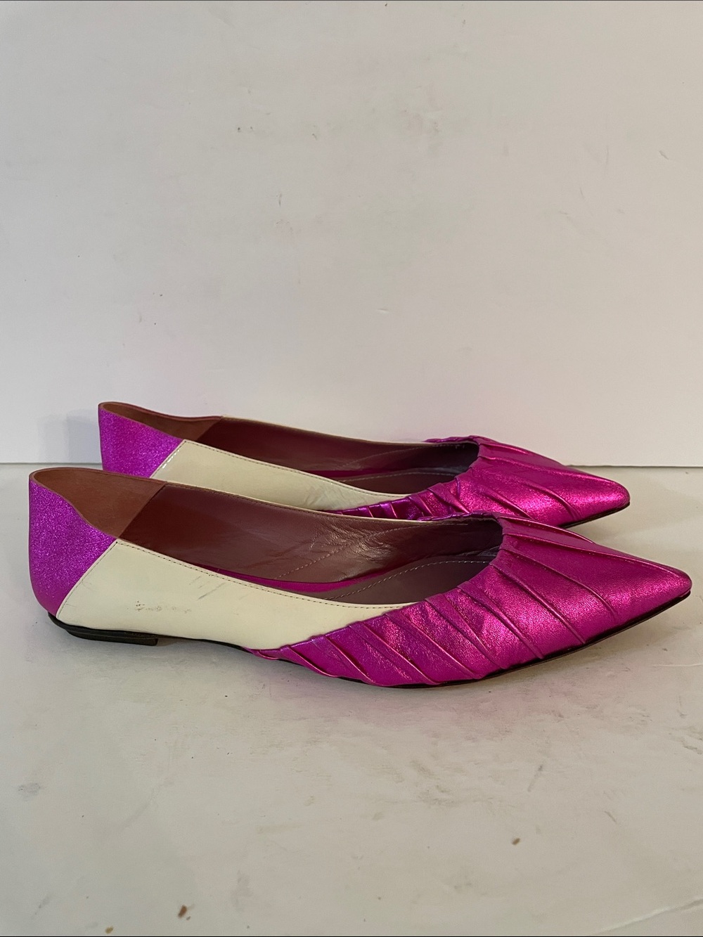 Jean Michel Cazabat Pointed Fushia Metallic Satin Flats Sz 11